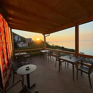 Bujtina E Qilimave Gasthof